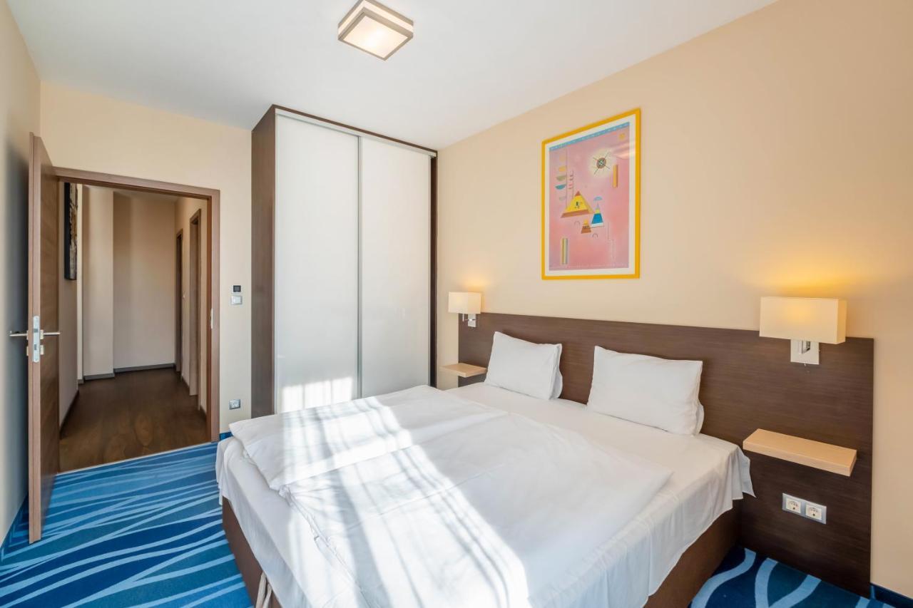 Mf Port Azur Wellness Apartments Siófok Extérieur photo