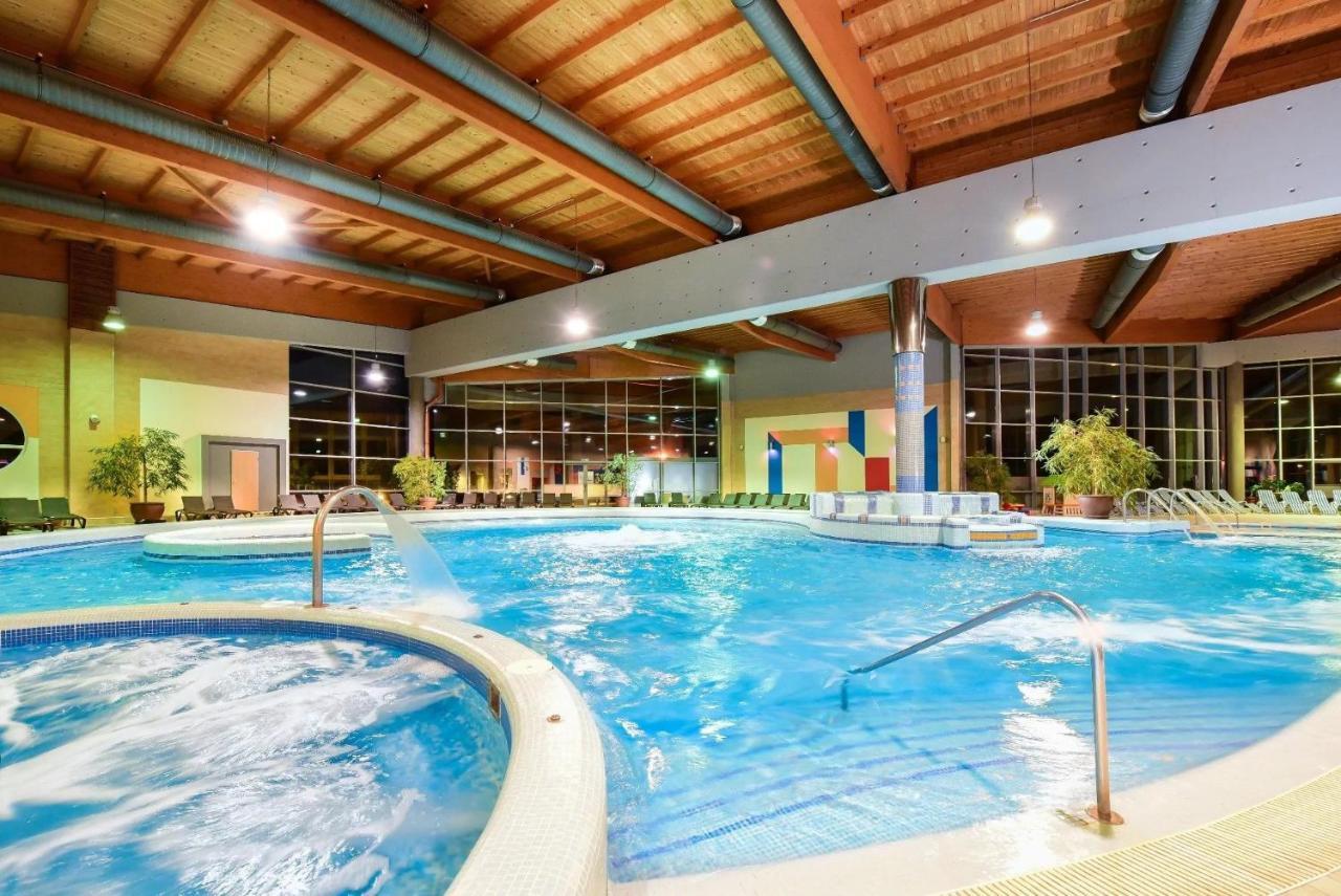 Mf Port Azur Wellness Apartments Siófok Extérieur photo