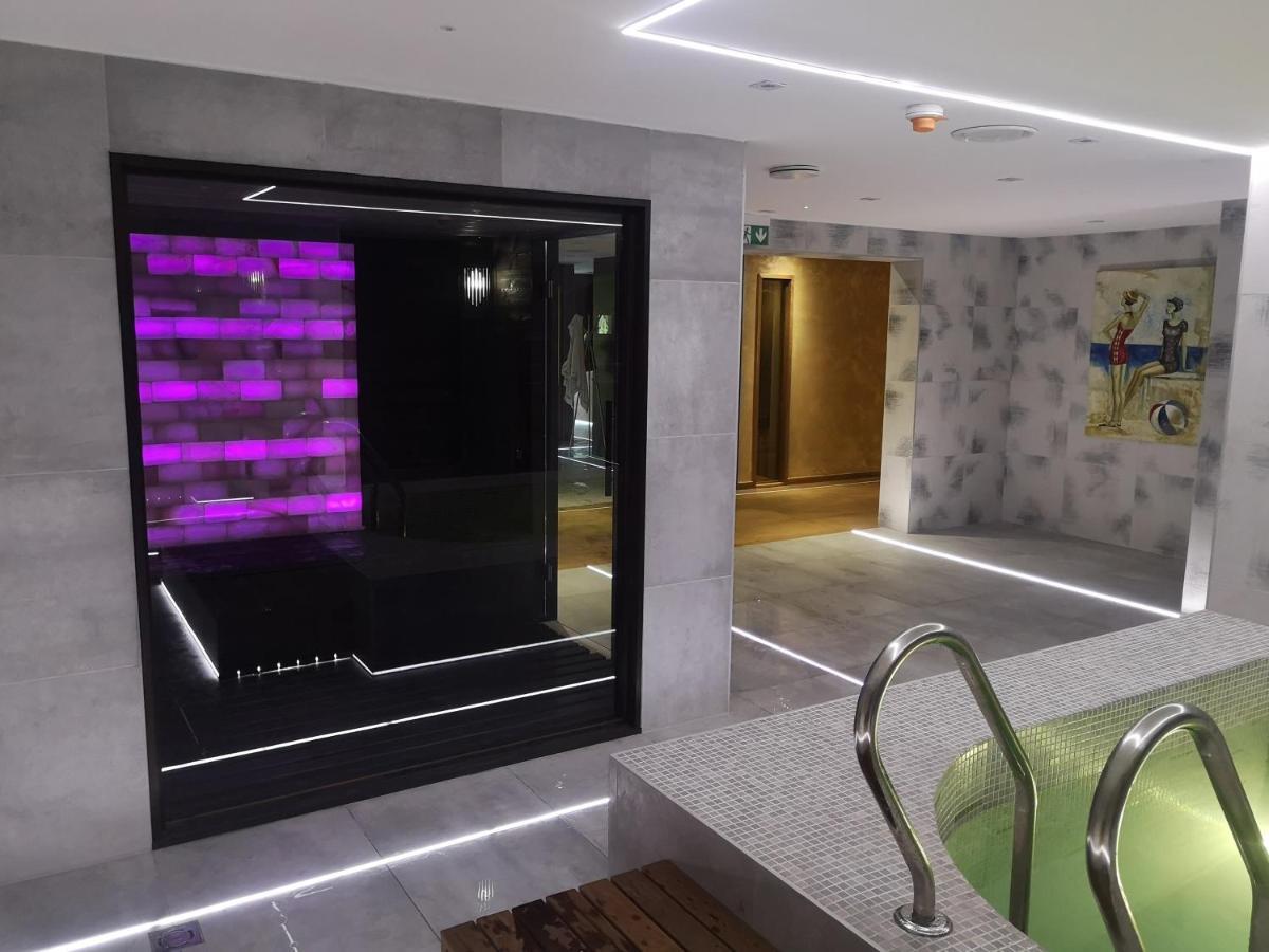 Mf Port Azur Wellness Apartments Siófok Extérieur photo